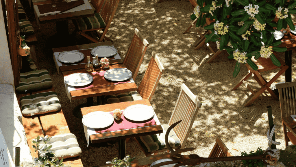 Outdoor Seating Design 